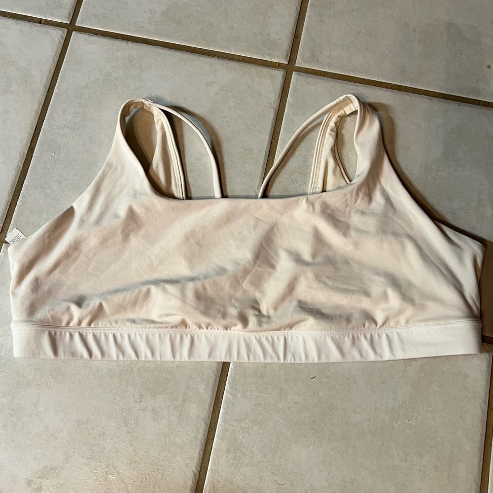 Athleta Exhale Sports Bra!